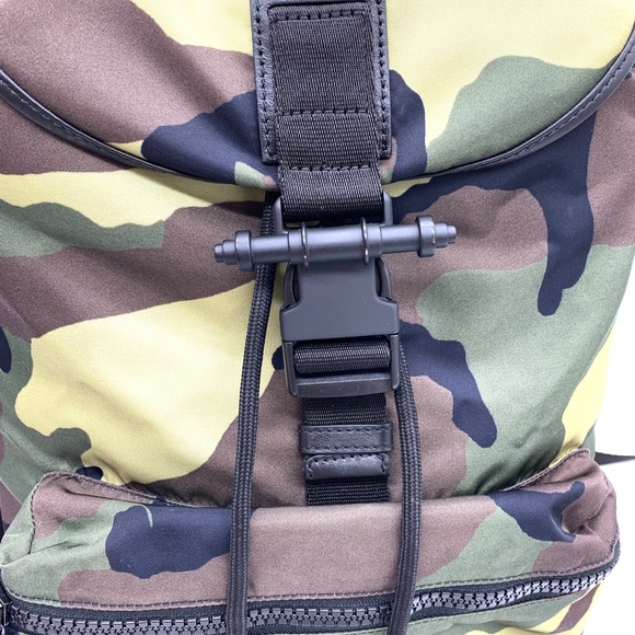 Authentic Givenchy Light Camo Pack Away Nylon Backpack - Picture 8 of 12